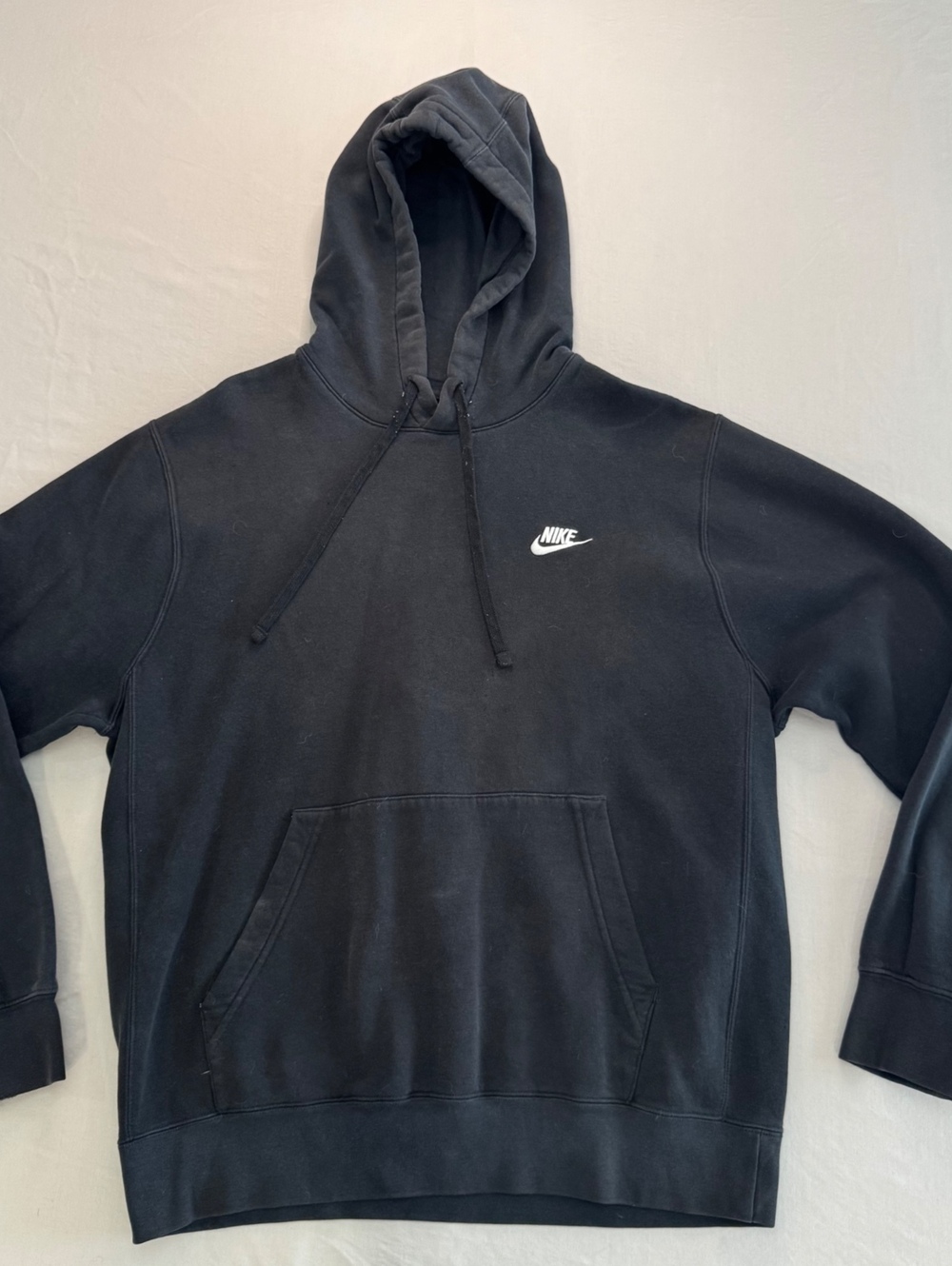 Nike Sportswear Hoodie Men’s L Black Embroidered Swoosh Pullover Streetwear